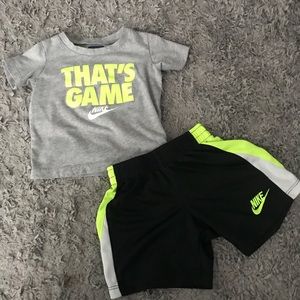 Nike outfit size 24M